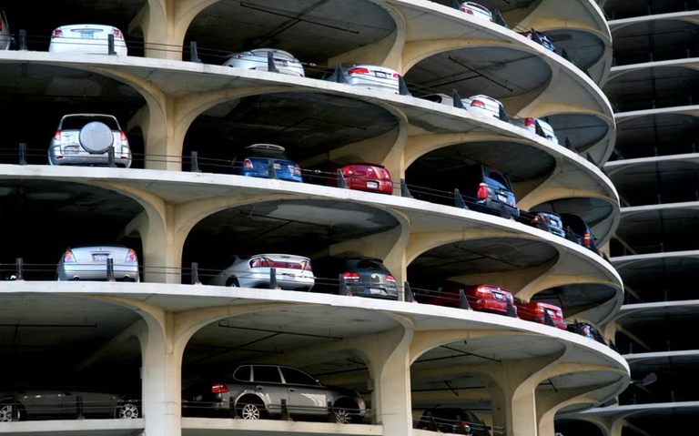 違泊罰款加價揭示香港交通制度荒謬？