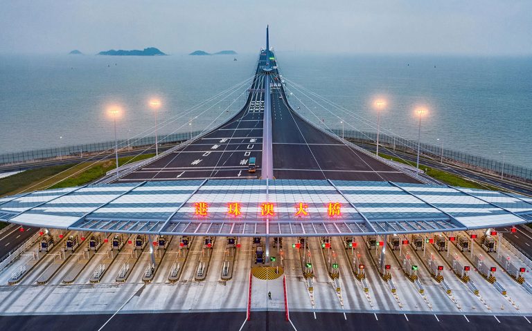 香港變大了，駕車成為必需品